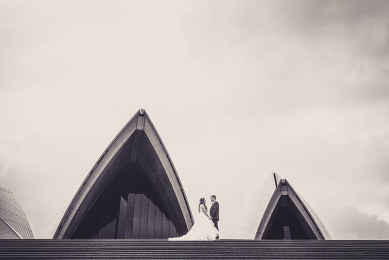 Sydney Opera House wedding photo