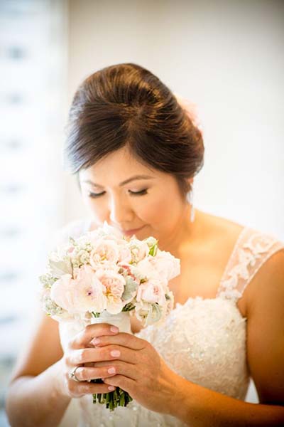 curzon hall bride with flowers